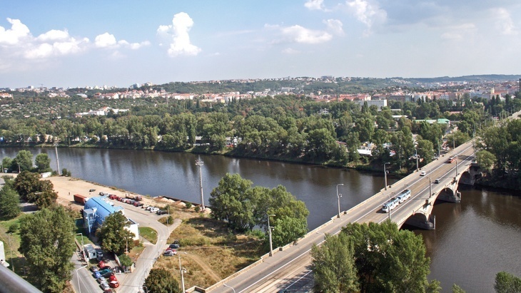 Praha Libeňský most nezbourá, ale opraví, rozhodli zastupitelé
