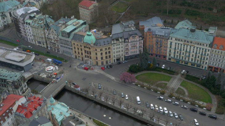 Vřídlo s mísou od Liaporu - zahájení lázeňské sezóny 2016 v Karlových Varech