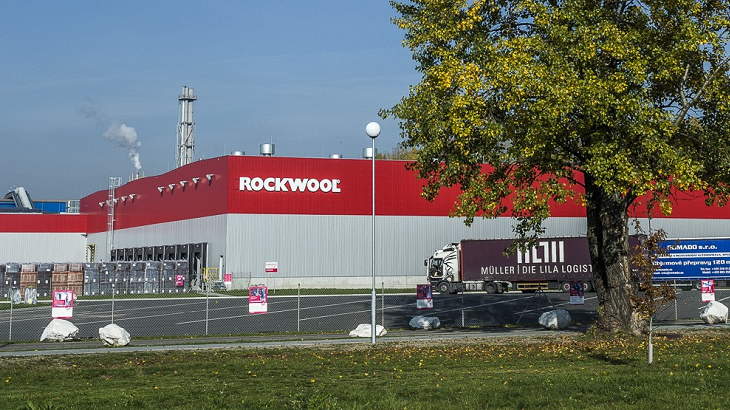 ROCKWOOL pečuje o životní prostředí. Investoval 60 mil. Kč do snížení emisí