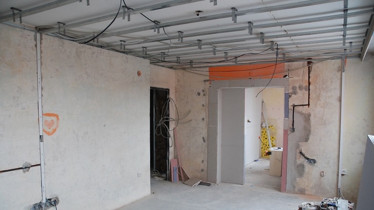 Rekonstrukce panelového bytu – sádrokartony a instalace Rekonstrukce panelového bytu – sádrokartony a instalace