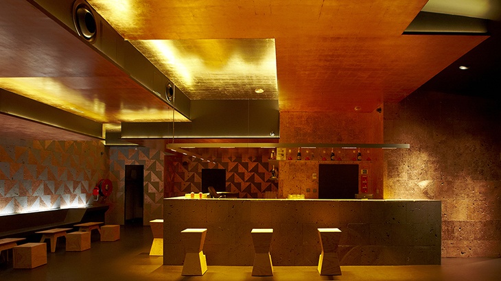 Netradiční interiér: Neotřelý kus Mexika v pařížském klubu