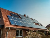 Instalace a servis fotovoltaických elektráren nově od společnosti Pražská energetika