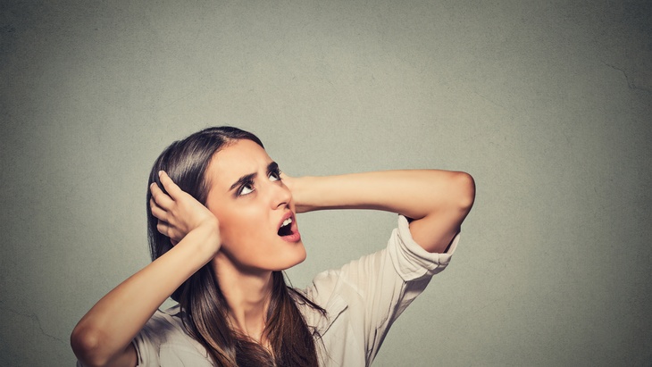 © pathdoc - Fotolia.com Slyšíte dupání sousedů? Může za to malá kročejová neprůzvučnost stropu