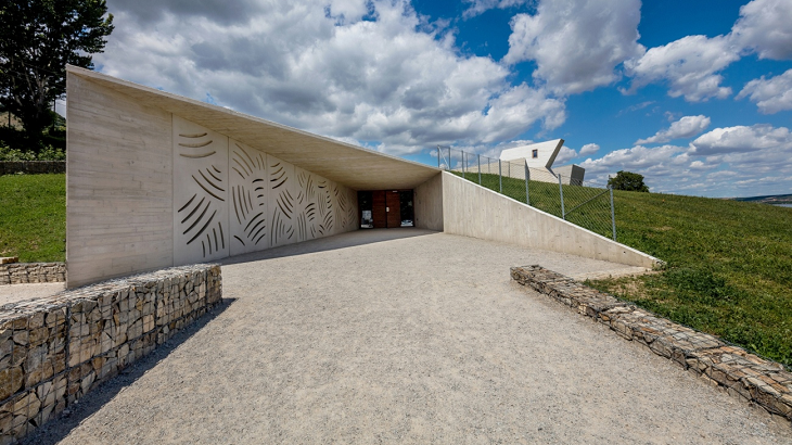 Pohledový beton pro Archeopark Pavlov