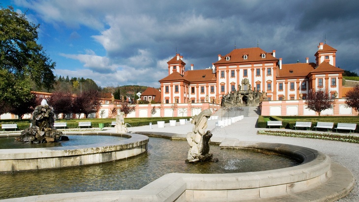 fotolia.com © kaprikfoto Troja, Praha, Trojský zámek