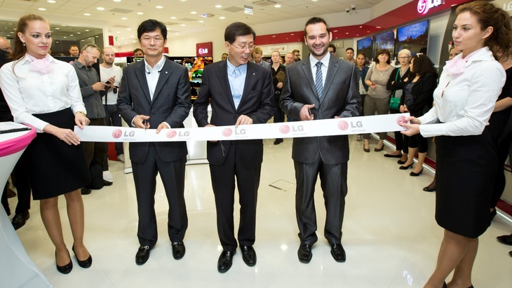LG otevřelo svůj pražský showroom LG otevřelo svůj pražský showroom