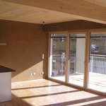 Použití hliněné omítky a dřevěných plnoplošných CLT panelů v interiéru – bytové domy, Graz (Rakousko), Martin Papež