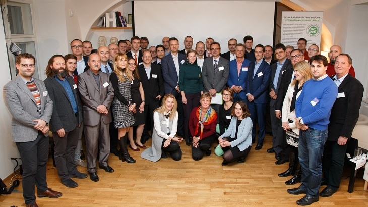 Členové CZGBC (Česká rada pro šetrné budovy) na výročním zasedání 2016
