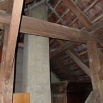 Nosná konstrukce krovu překáží místnostem v podkroví