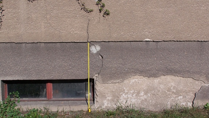 Sanace vlhkosti stavby - odvětrání vlhkosti zdí a podlah