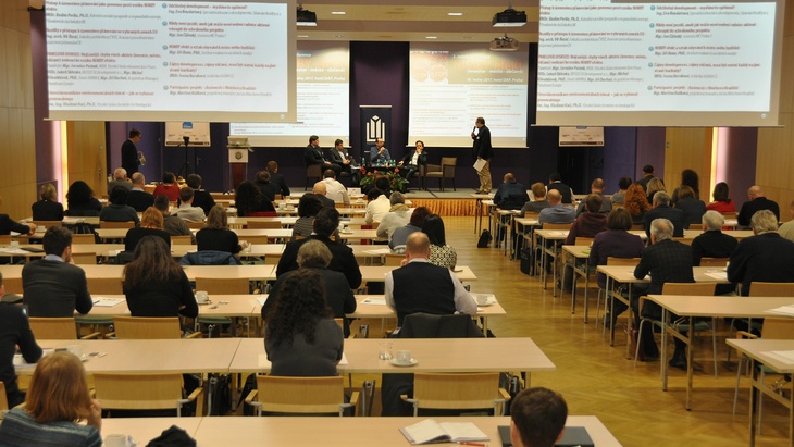 NIMBY efekt aneb jak se dohodnout v trojúhelníku investor – město – občané? NIMBY efekt aneb jak se dohodnout v trojúhelníku investor – město – občané?