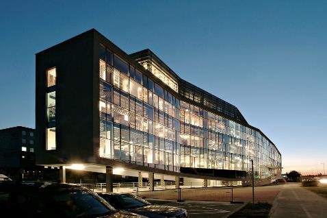 Dům nábytku - ĽUBOMÍR ZÁVODNÝ ARCHITEKTONICKÁ KANCELÁRIA