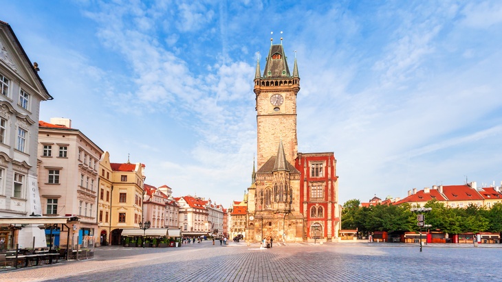 Staroměstská radnice v Praze se dočká oprav, zakryje ji lešení, fotolia.com © seregalsv Staroměstská radnice v Praze se dočká oprav, zakryje ji lešení