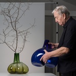 Grafický designér, profesor a akademický malíř Rostislav Vaněk vstoupí do síně slávy českého designu
