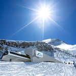 Předzvětralé modrošedé kazety RHEINZINK- prePATINA blaugrau Kitzsteinhorn – stanice Gletscherjet 3 + 4 Kitzsteinhorn