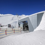 Předzvětralé modrošedé kazety RHEINZINK- prePATINA blaugrau Kitzsteinhorn – stanice Gletscherjet 3 + 4 Kitzsteinhorn