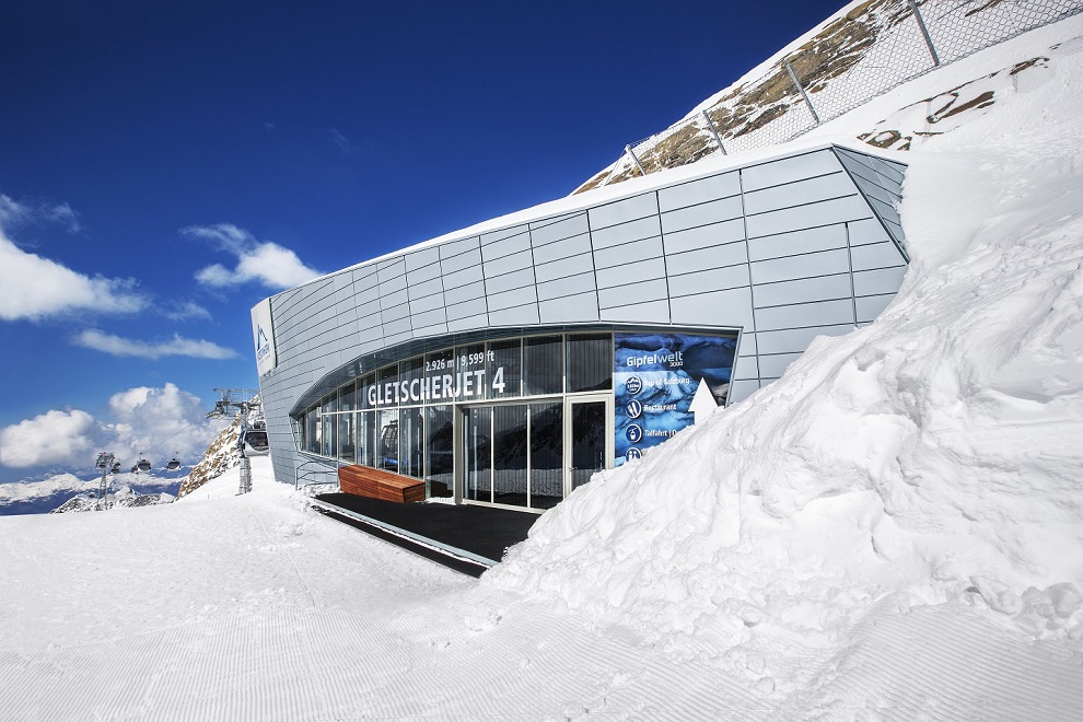 Předzvětralé modrošedé kazety RHEINZINK- prePATINA blaugrau Kitzsteinhorn – stanice Gletscherjet 3 + 4 Kitzsteinhorn