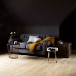 Proměna půdního prostoru na ložnici s použitím laminátové podlahy Quick-Step ze série Impressive