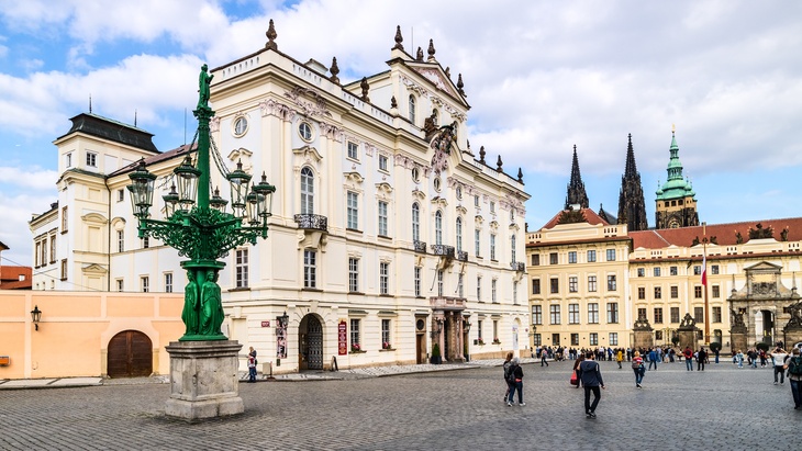 Arcibiskupství Praha - ilustrační obrázek, fotolia.com © Frank arcibiskupství, církev, restituce