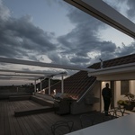 P-House: práce se světlem proměnila podkrovní apartmán v Římě Foto:  Luigi Filetici   / http://www.luigifiletici.com/