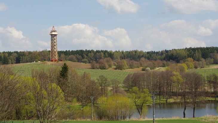 Rozhledna, nejvyšší z dřevěné kulatiny, Bohdanka