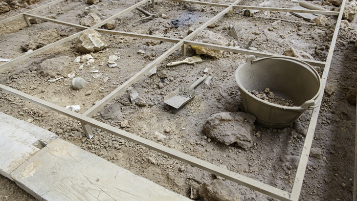 Archeologický průzkum, ilustrační obrázek - fotolia.com © esebene archeologický průzkum, D1