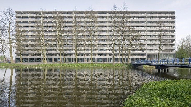 Více než překvapivý vítěz Mies van der Rohe Award: Bytový dům DeFlat Kleiburg Více než překvapivý vítěz Mies van der Rohe Award: Bytový dům DeFlat Kleiburg