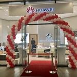 První zákaznické centrum společnosti Huawei v České republice v prostorách obchodního centra Quadrio v Praze na Národní třídě