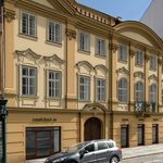 Harrachovský palác