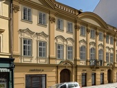 Harrachovský palác