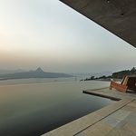 Skromný dům s výhledem na hory nezapře inspiraci světovou architekturou  Foto: Shamanth Patil J.