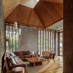 Skromný dům s výhledem na hory nezapře inspiraci světovou architekturou  Foto: Shamanth Patil J.