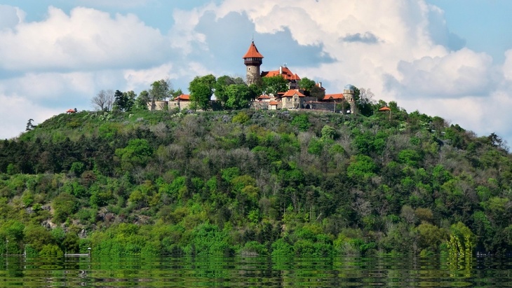 Třistahektarové jezero Most vzniklo rekultivací těžební jámy