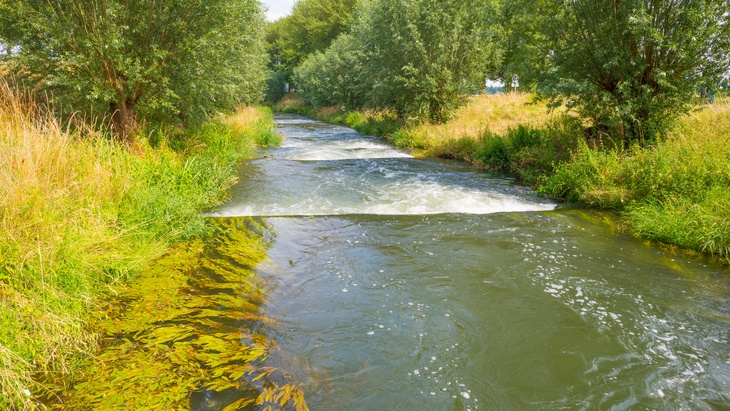 Obyvatelé Rožnovska nemohou kvůli suchu nakládat s vodou z toků