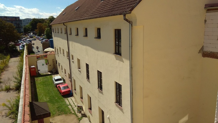 Domy v centru Benešova včetně bývalé šatlavy jsou na prodej Domy v centru Benešova včetně bývalé šatlavy jsou na prodej