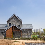Přívětivý rodinný dům architekti vytvořili s ohledem na potřeby jeho obyvatel Foto: Youngchae Park