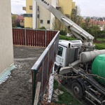 Beton dodávala společnost Českomoravský beton