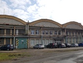 Dražba pražské skladovací a administrativní budovy: Cena se vyšplhala na dvojnásobek