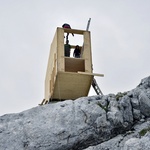 Horskou chatu na hoře Kanin vybudovali dobrovolníci. Na místo ji dostal vrtulník Foto: Janez Martincic, Ales Gregoric