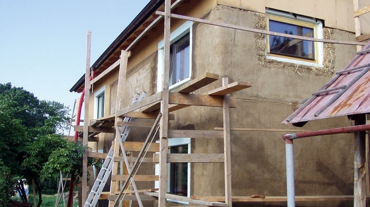 VIDEO: Pasivní dům jako dřevostavba s hliněnými omítkami. Zkušenosti z praxe