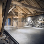 Památkově chráněný přístřešek pro lodě změnili ve využitelný dům Zdroj: Trodahl Arkitekter / Fredrik Ringe