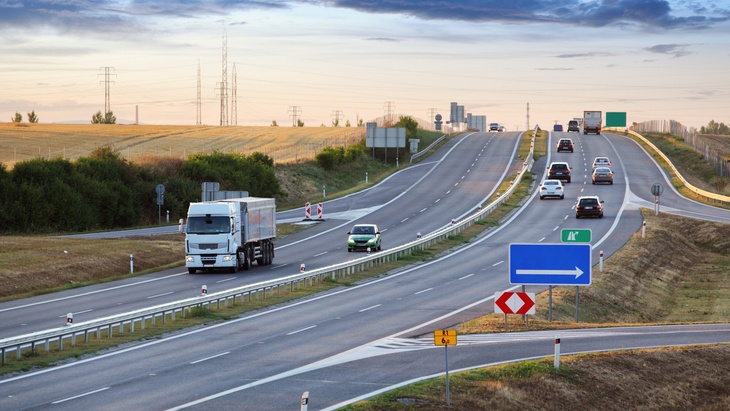 urychlení výstavby dálnic a dopravních staveb