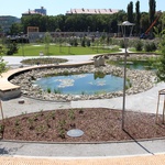 Pilotní projekt městského Parku Jáma v Bratislavě s efektivním využitím vody v krajině