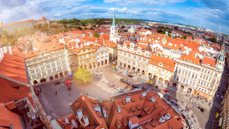 Malostranské náměstí, Fotolia.com © kirill_makarov Malostranské náměstí, parkování