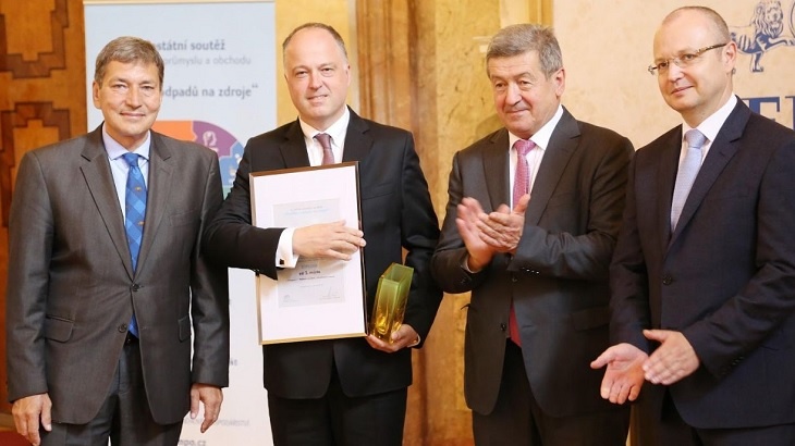 CIUR získal ocenění za ekologický přístup k výrobě izolace Climatizer Plus ® CIUR získal ocenění za ekologický přístup k výrobě izolace Climatizer Plus ®