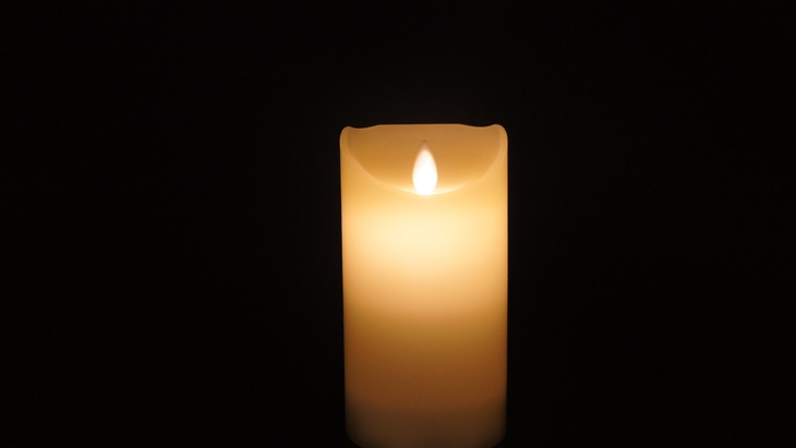 LED svíčka z pravého vosku RETLUX RLC 38 LED svíčka z pravého vosku RETLUX RLC 38