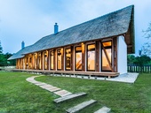 Moderní bydlení sází na přirozenost. Dům se inspiruje tradiční architekturou