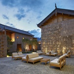 Moderní hotel skvěle zapadl do památkové zóny UNESCO Foto – Hiromatsu, Yuming Song (Beijing Ruijing Photo)