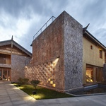 Moderní hotel skvěle zapadl do památkové zóny UNESCO Foto – Hiromatsu, Yuming Song (Beijing Ruijing Photo)