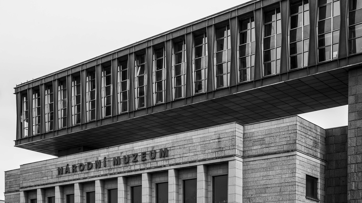 Architektura minulého století se zdá mnohým ošklivá. Výstava poukazuje na cenné stavby Architektura minulého století se zdá mnohým ošklivá. Výstava poukazuje na cenné stavby